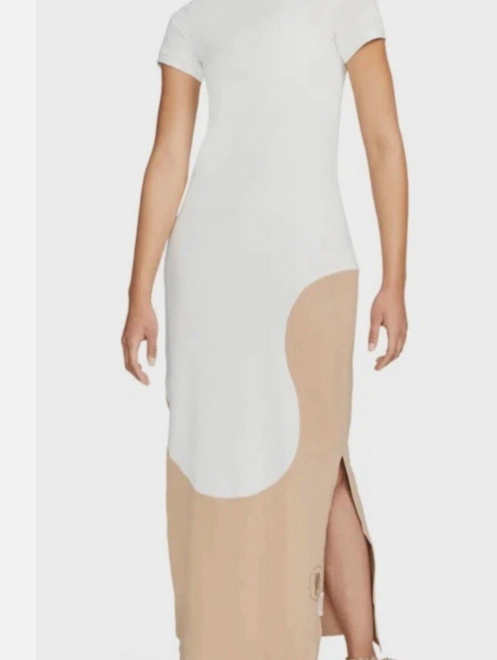 Nike Women’s White and Tan Block Maxi Dress - Picture 5 of 7